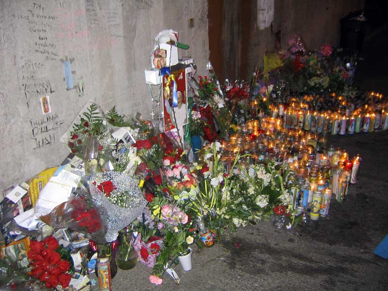 olup_2_shrine-left.jpg