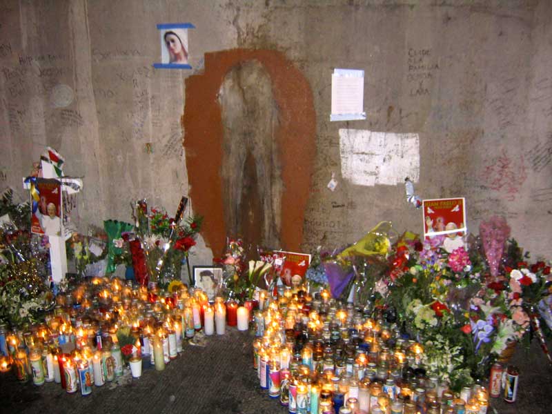 olup_4_shrine.jpg