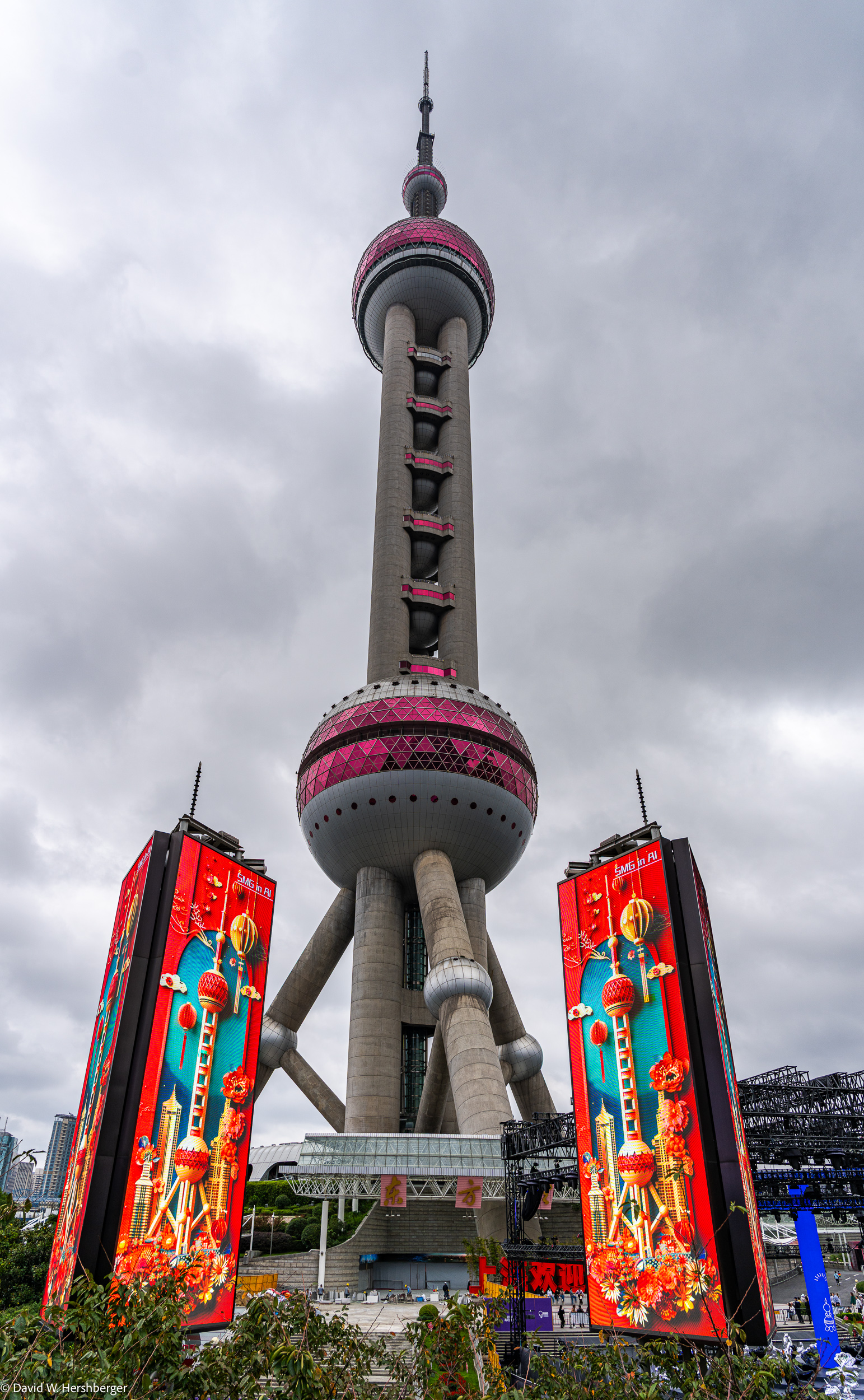 Oriental Pearl Tower.jpg