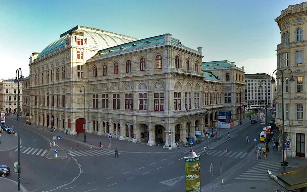 panorama-oper_sml.jpg