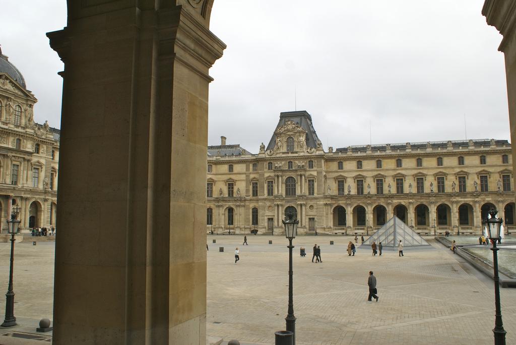 paris.JPG