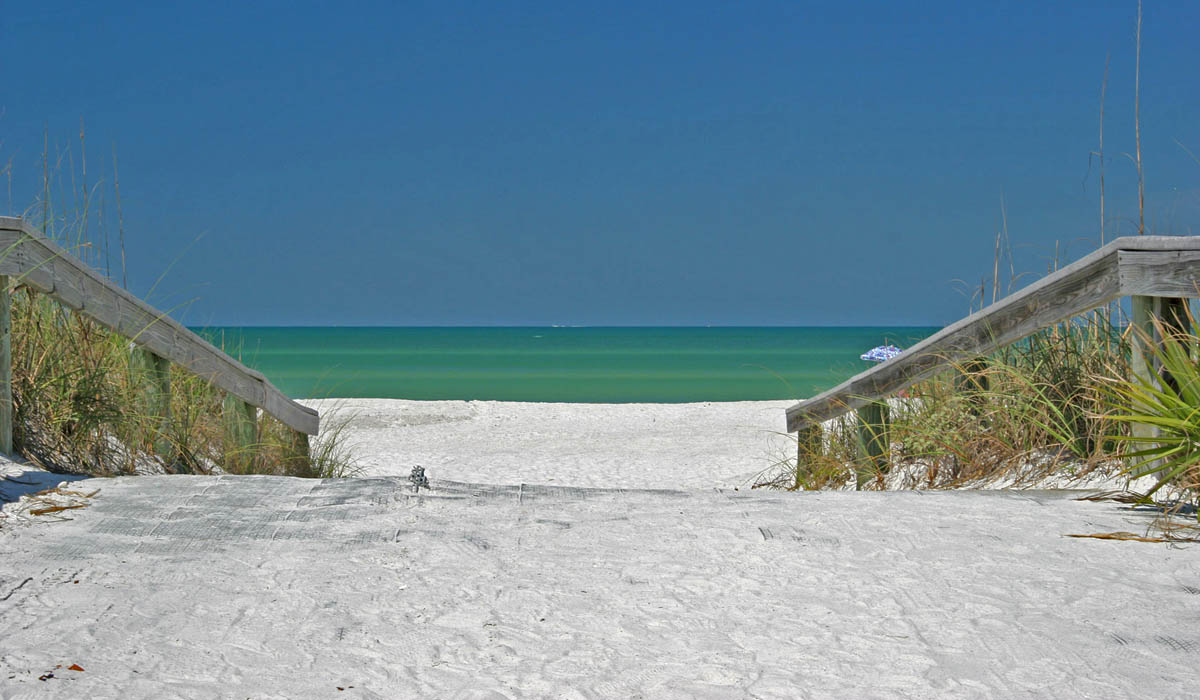 pass_a_grilleBeach2.jpg