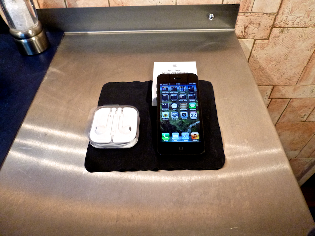 Phone And Buds.png