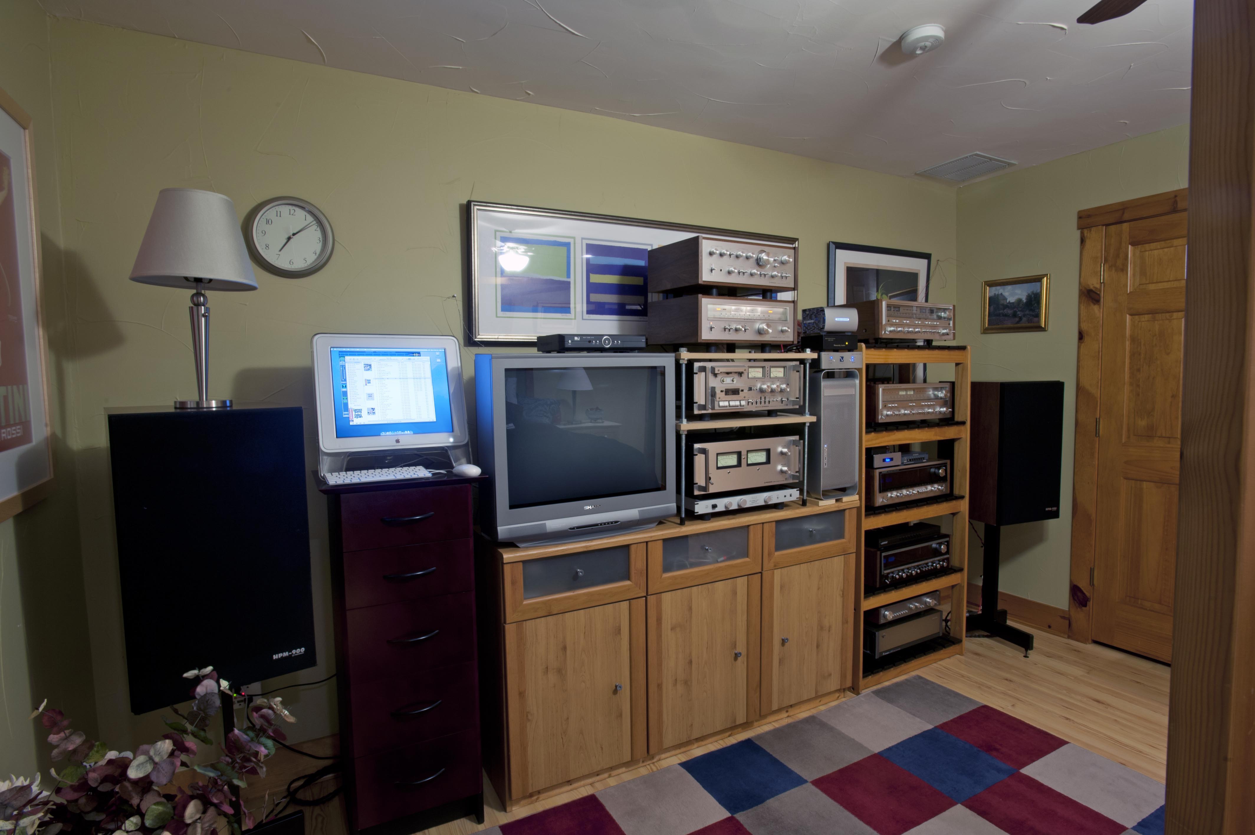 Pioneer room2_2.7.13.jpg