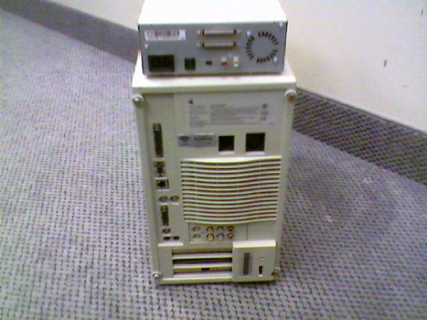 powermac8500180_back.jpg