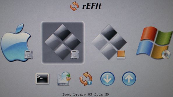 rEFIt Icons USB Stick+Vista DVD.jpg