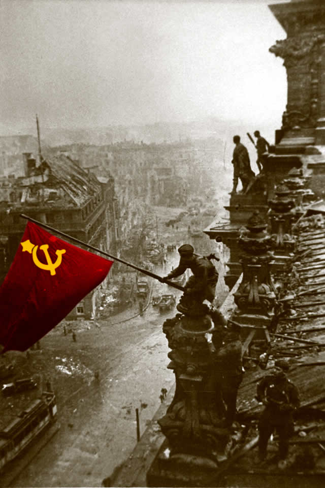 Reichstag Flag.jpg