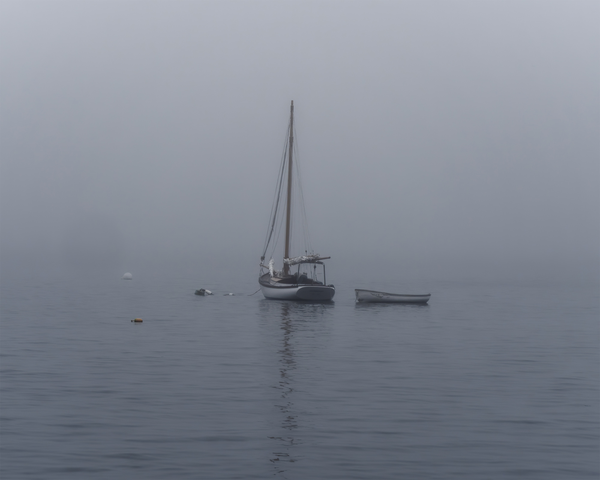 sailboatfog2k.jpg