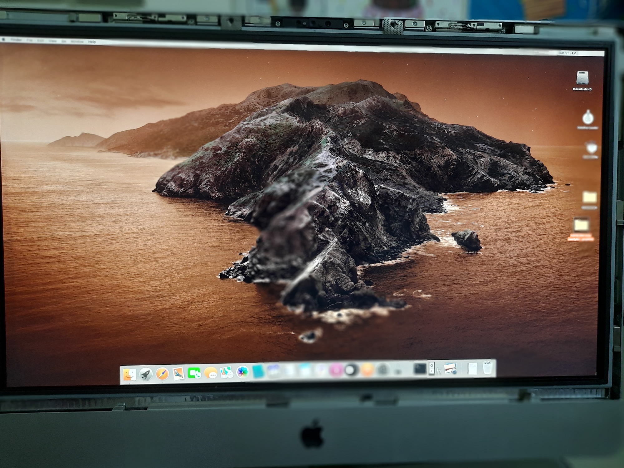 screen colour.jpg