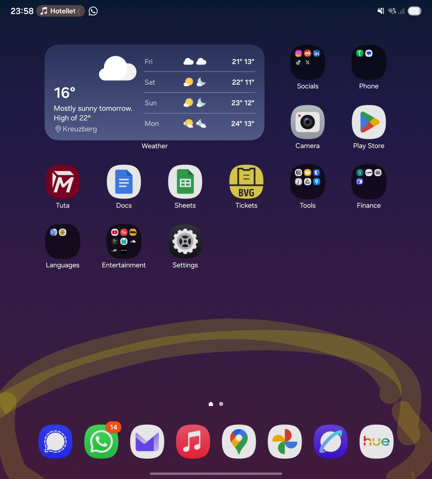 Screenshot_20250905_235810_One UI Home~2.jpg