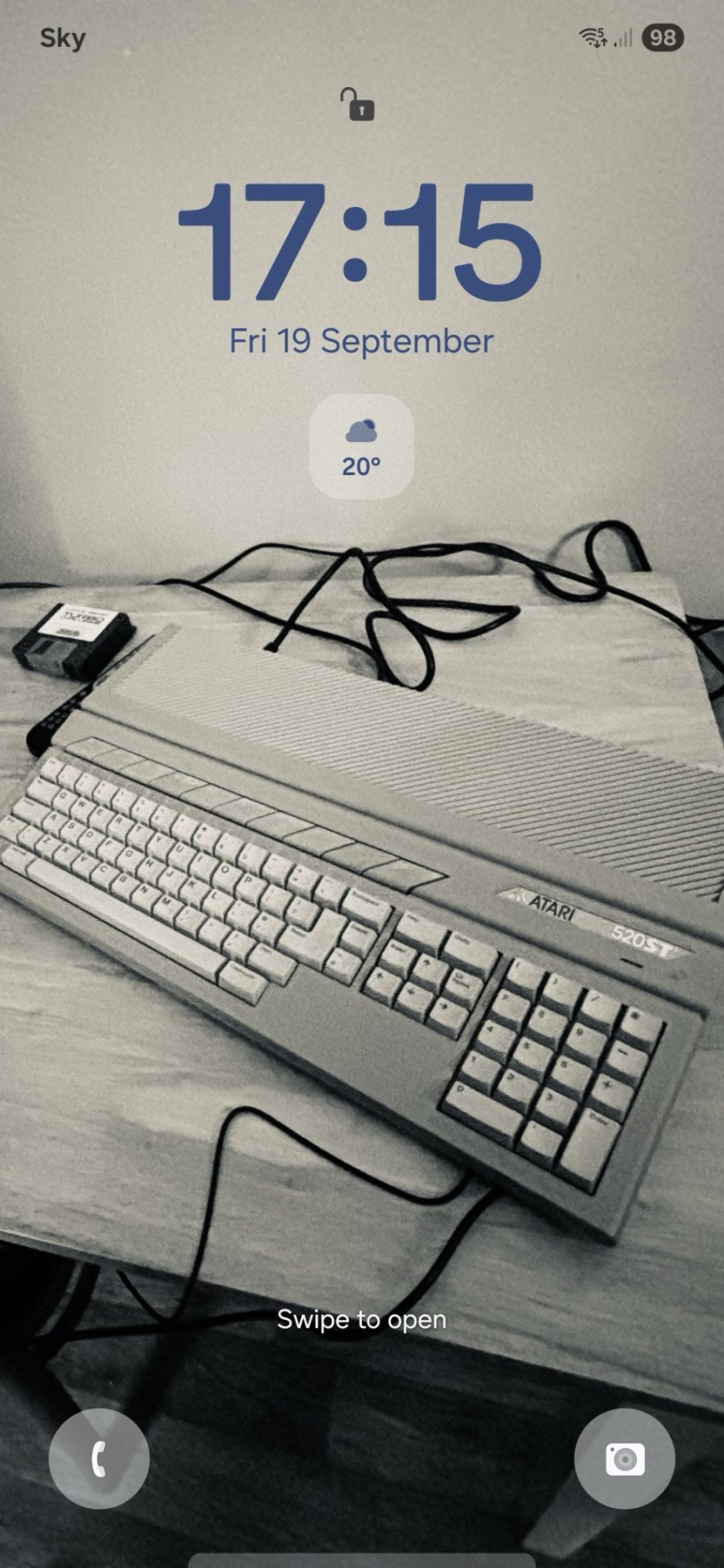 Screenshot_20250919_171538_Nova Launcher.jpg