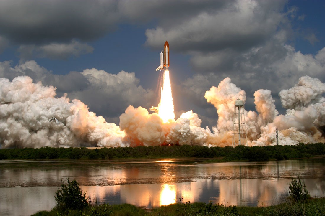 Shuttle Launch.jpg