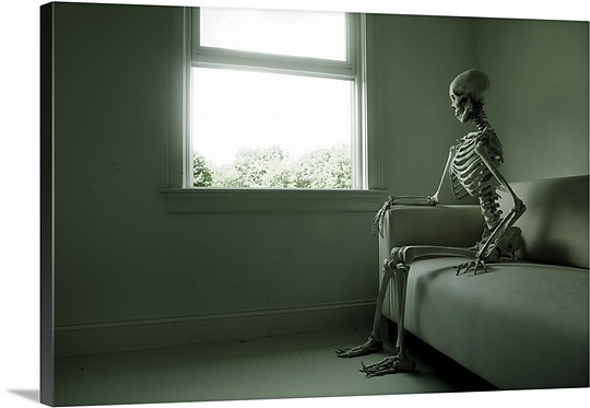 skeleton-looking-out-a-window,1044174.jpg