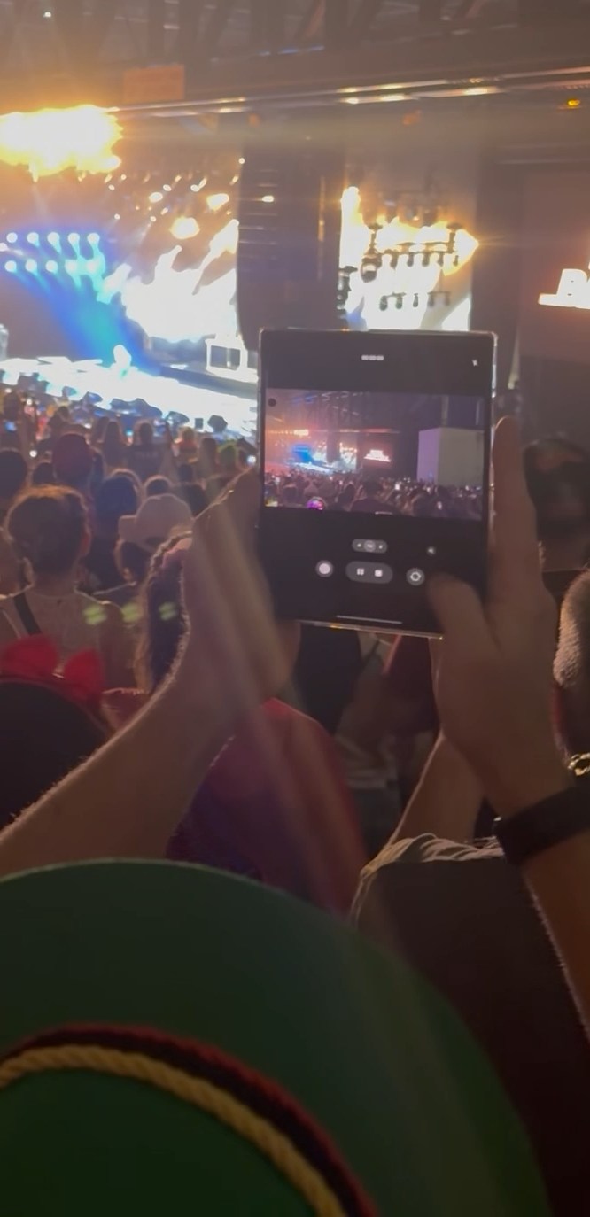 smartphone 2.jpg