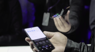 SmartSelect_20200211-222552_YouTube.gif