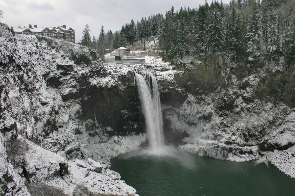 Snoqualmie Falls HDR_small.jpg