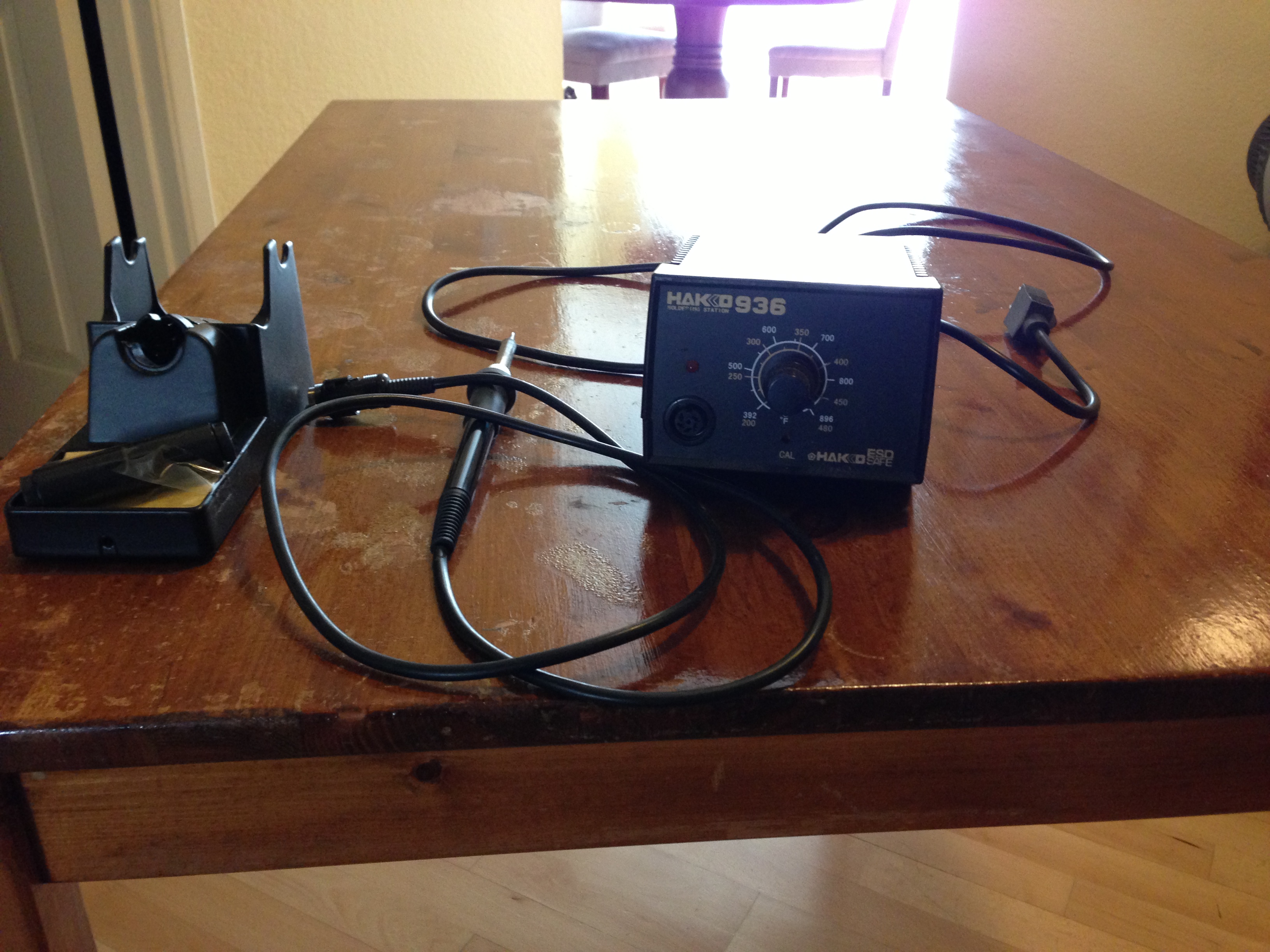 soldering_station.jpg
