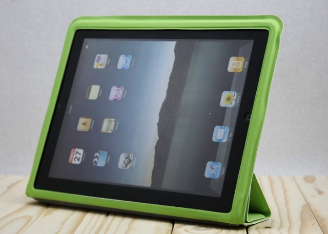 the_new_ipad_3_smart_cover_green.jpg