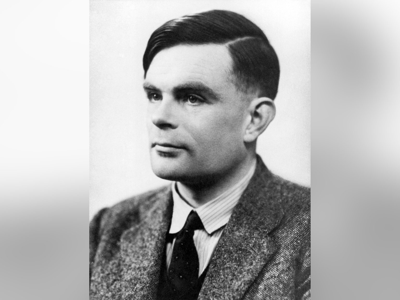 turing-alan-mathison-100~_v-HintergrundL.jpg