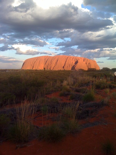 uluru.JPG