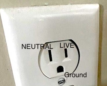 US-NEMA5socket.jpg