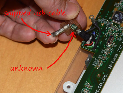USB cable @ circuit board - 2.jpg