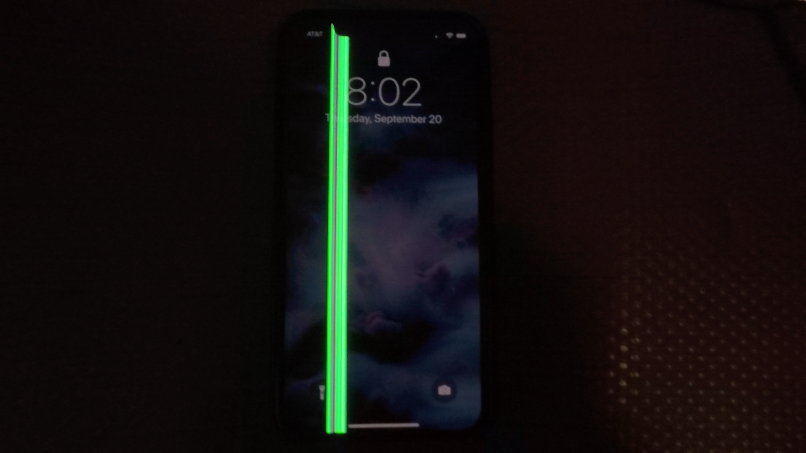 Verticle_Lines_iPhoneX.png