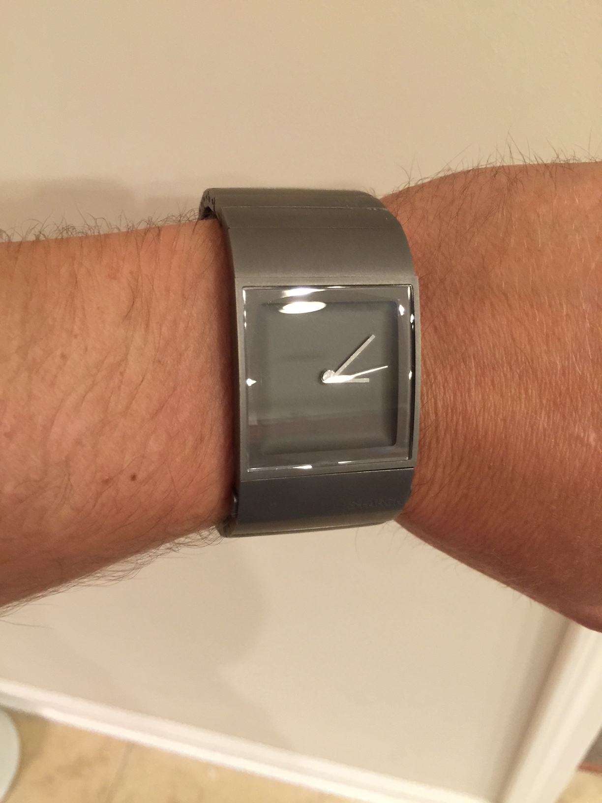 watch1.jpg