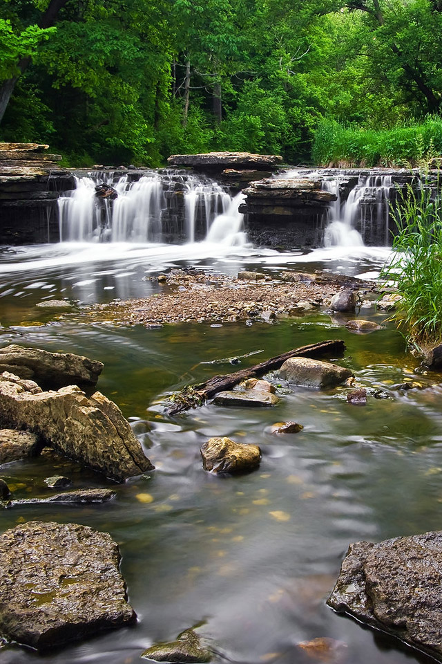 Waterfall_Glen_by_star_fire.jpg