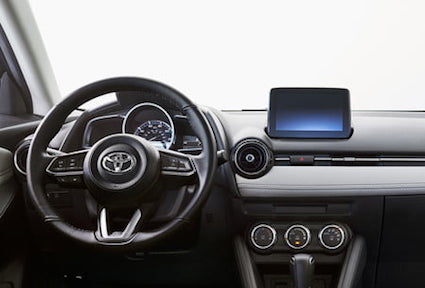 yaris-dash.jpg
