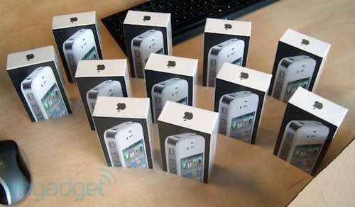 105029-white_iphone_4_be_1.jpg