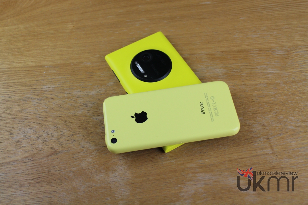 iPhone-5C-vs-Lumia-1020-Yellow-Cross.jpg