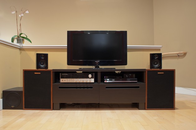 Kanto-Yaro-in-my-living-room-630x419.jpg