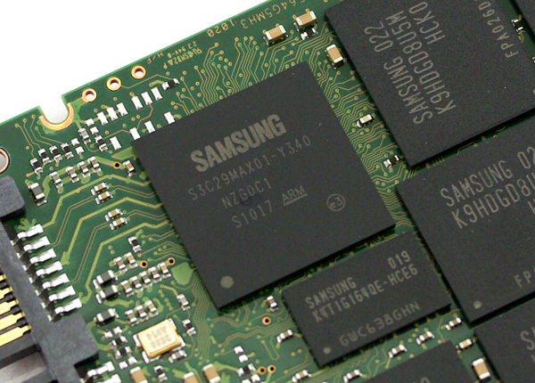 samsung-470-controller.jpg