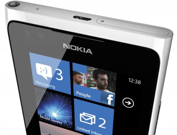 nokia-lumia-900-white-top.jpg
