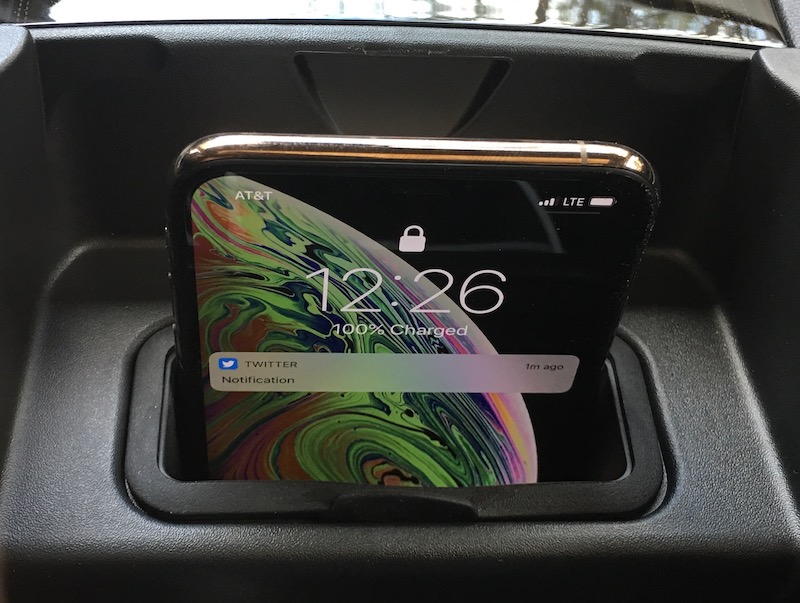buick_regal_qi_charging.jpg