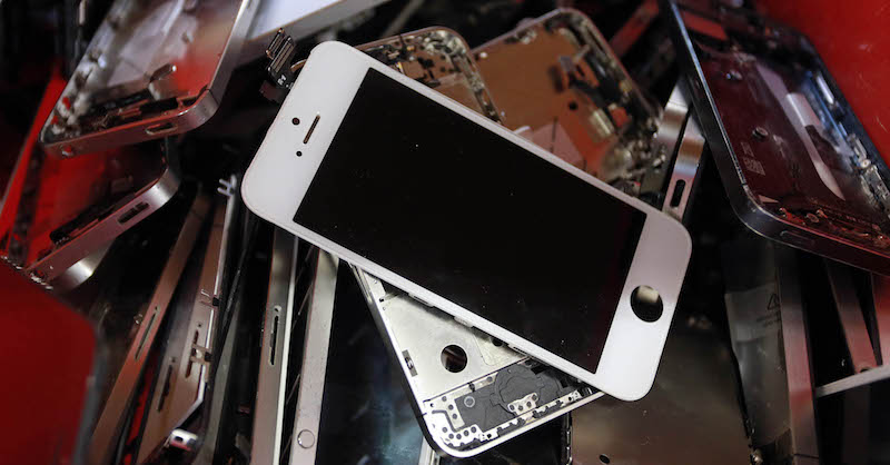 iPhone-recycling-plant.jpg