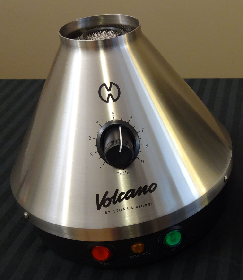 volcano1.jpg