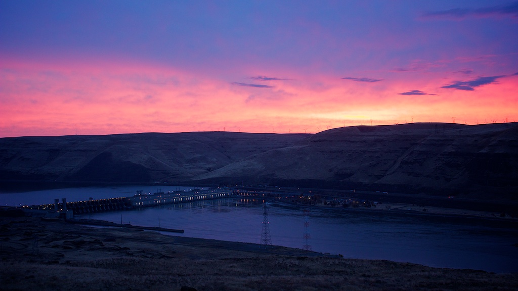John%20Day%20Dam%20Sunrise.jpg