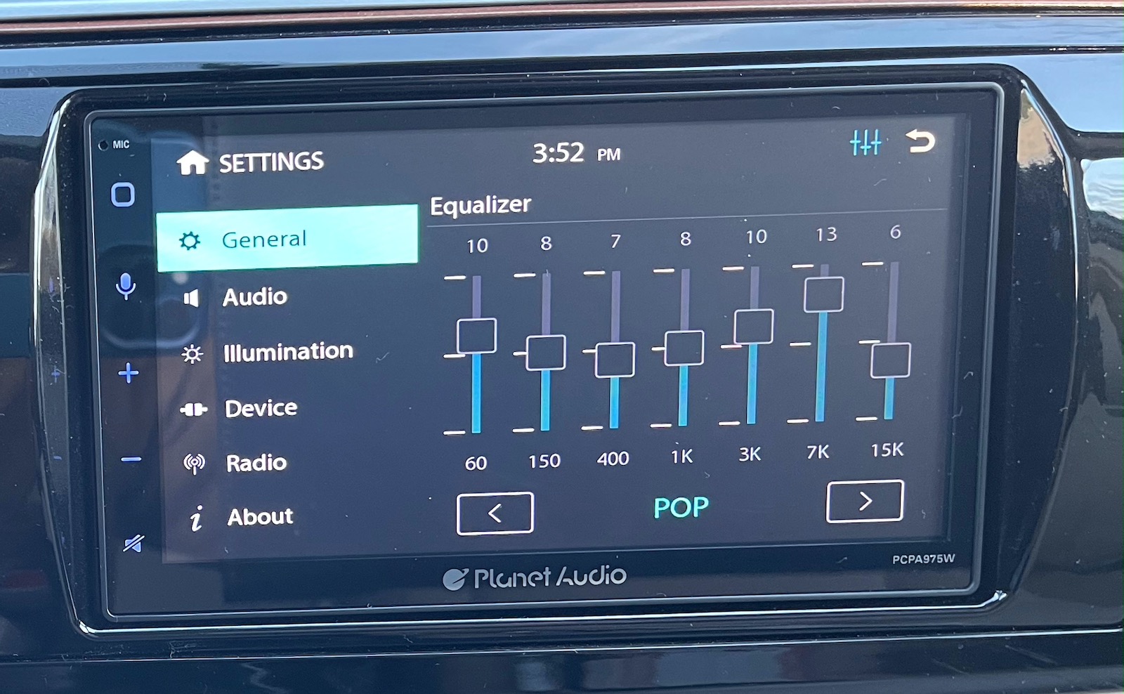 Review Boss Audio's New Head Units Deliver Wireless CarPlay for Just