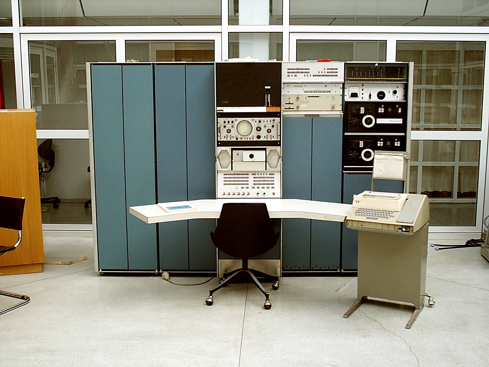 pdp7a.jpg