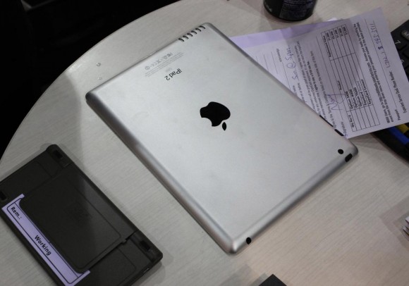 iPad-2-mockup-photo-580x406.jpg