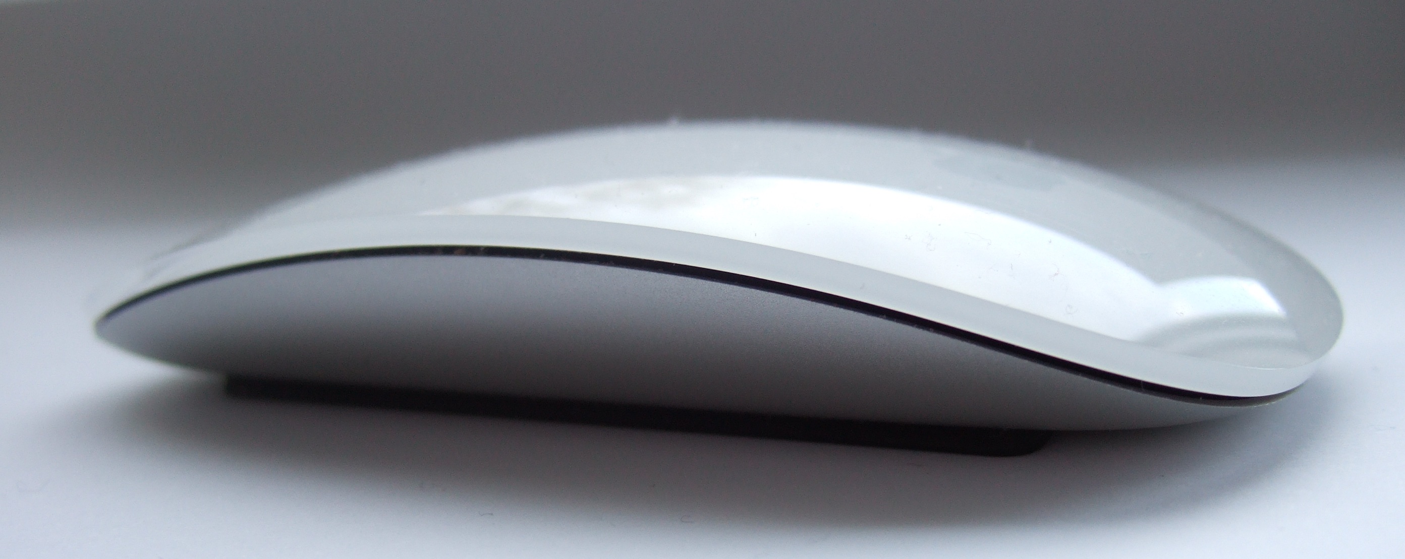 Magic-mouse-side1.jpg