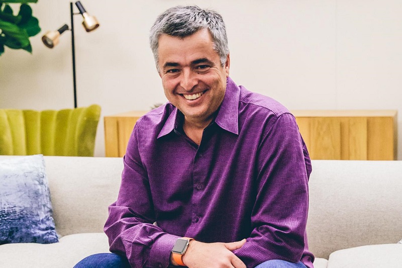 EddieCue.jpg