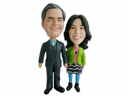 bobblehead_trendy_couple.jpg