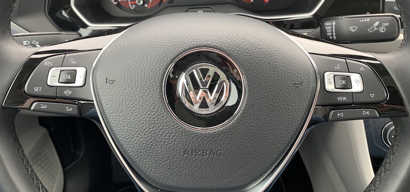 jetta_steering_wheel.jpg