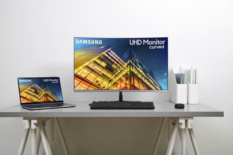 samsungcurvedmonitor-800x533.jpg
