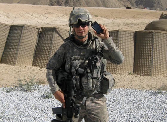 armyiphone.jpg