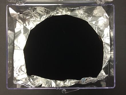 440px-Vantablack_01.JPG