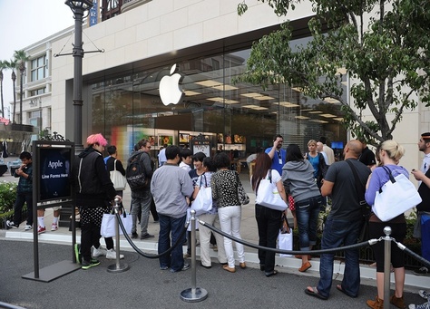 19629-apple-iphone-5s-launch-342302.jpg